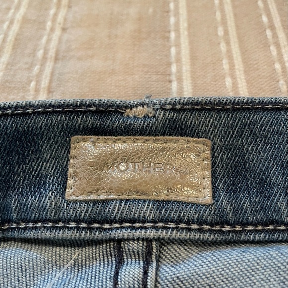 MOTHER The Vamp Fray Mid Rise Skinny Jeans in Crack The Whip 25 - Picture 7 of 14